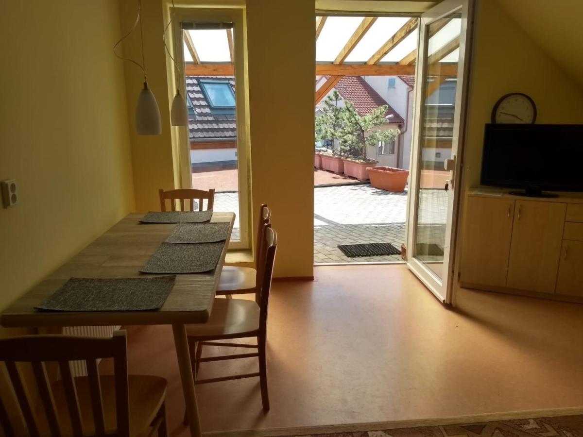 Apartmany Lono Jičín Εξωτερικό φωτογραφία