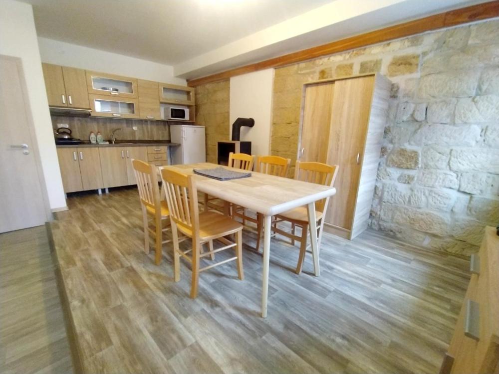 Apartmany Lono Jičín Εξωτερικό φωτογραφία