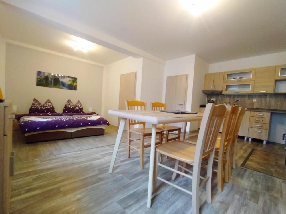 Apartmany Lono Jičín Εξωτερικό φωτογραφία